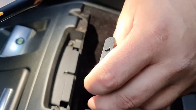 Installing Invery bluetooth adapter for RANGE ROVER L322 for music смотреть онлайн