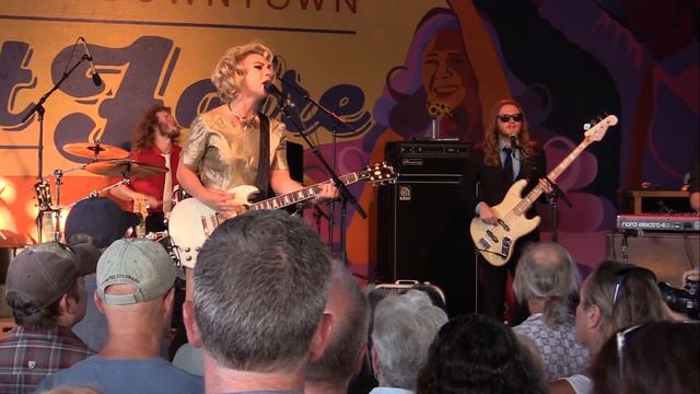 Samantha Fish - "Doo Doo Doo Doo Doo (Heartbreaker) " - Street Faire, Louisville, CO - 7/13/18 смотреть онлайн