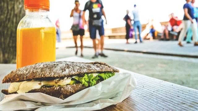 6 Best Vegetarian Restaurants in Amsterdam смотреть онлайн