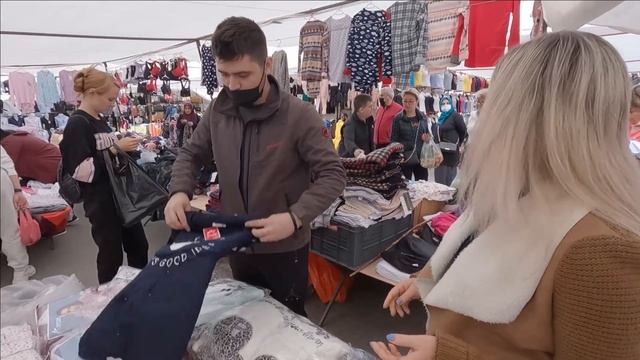 Мёрзнем в квартире в Турции. Идём на вещевой базар утепляться. ЧТО КУПИЛИ? Алания Махмутлар смотреть онлайн