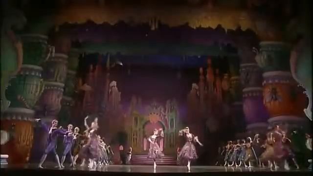 "Вальс цветов" из балета П.И. Чайковского "Щелкунчик" смотреть онлайн