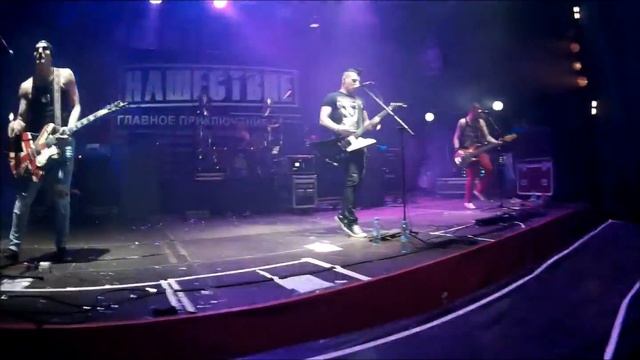 Нашествие 2016. Абсолютный рекорд по посещаемости сцены 2.0. Бригадный Подряд - РивГош. смотреть онлайн