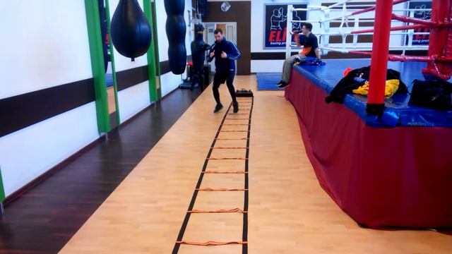 Ярик и лестница смотреть онлайн