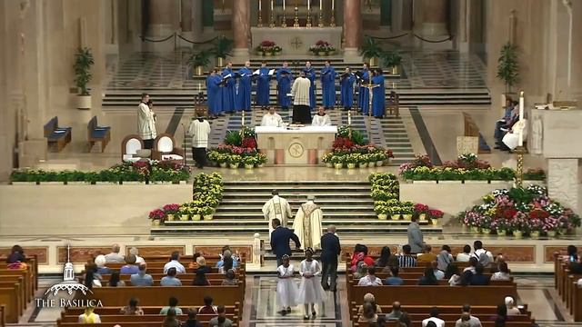 Jubilate Deo a5 (Palestrina) - Choir of the Basilica of the National Shrine смотреть онлайн
