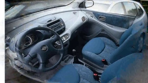 2000 Nissan Almera 2.2 D Tino - Info