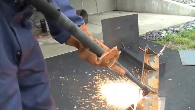 Новый источник плазменной резки Powermax125 от Hypertherm смотреть онлайн