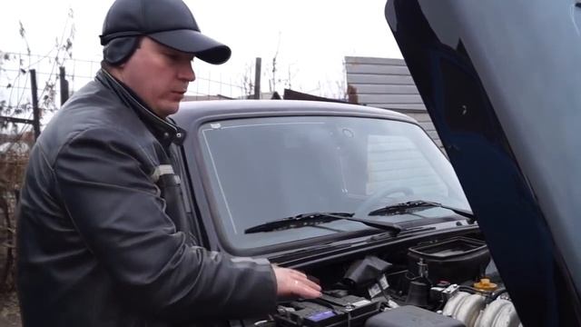 Нива URBAN. Дренажные трубки и датчик температуры смотреть онлайн