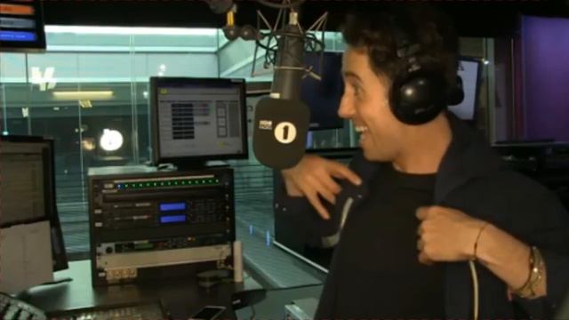 Grimmy Rebel Wilson Timber Pitbull Kesha BBC Radio 1 2015 смотреть онлайн