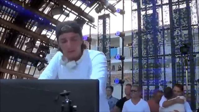 Alesso Calvin Harris ft Theo Hutchcraft Under Control смотреть онлайн