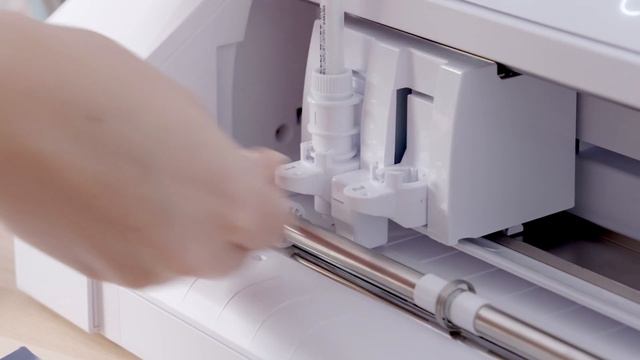 Silhouette Cameo® 4 Pen Holder смотреть онлайн
