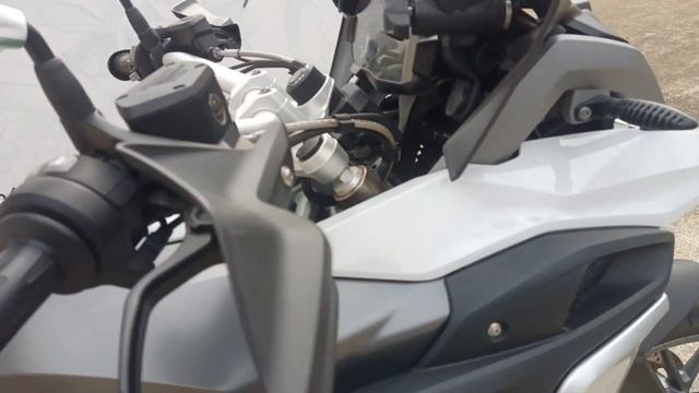 Номер рамы (VIN) и двигателя мотоцикл BMW R1200GS (2017) смотреть онлайн