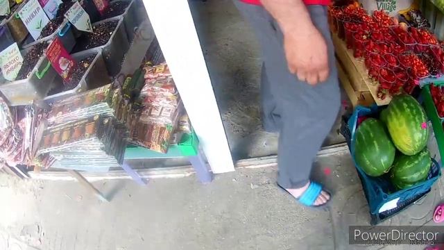прогулка по рынку в Гагре смотреть онлайн