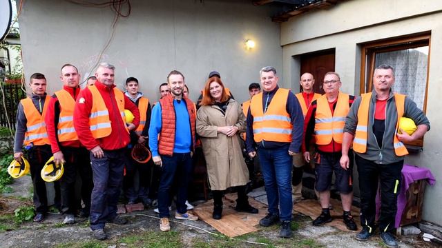 НАШ УБОГИЙ ДОМ. Одна воспитываю Дочь... смотреть онлайн