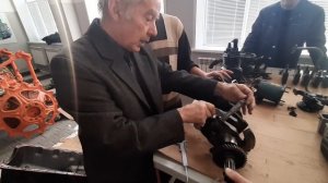 Как пользоваться микрометром урок на практик