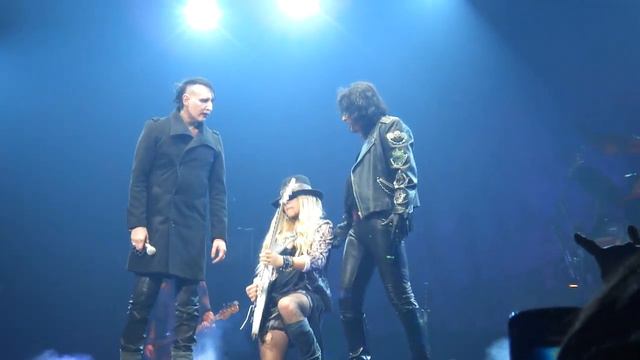 Alice Cooper and Marilyn Manson together !!: "I'm Eighteen", Mohegan Sun, 6-21-13 смотреть онлайн