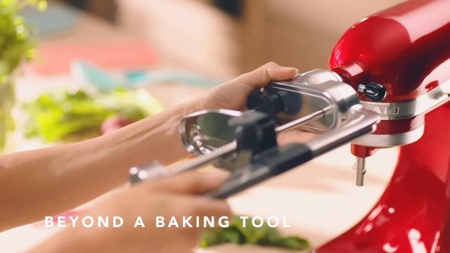 KitchenAid Artisan 4.8-L Küchenmaschine 300W - Funktionen und Farben смотреть онлайн
