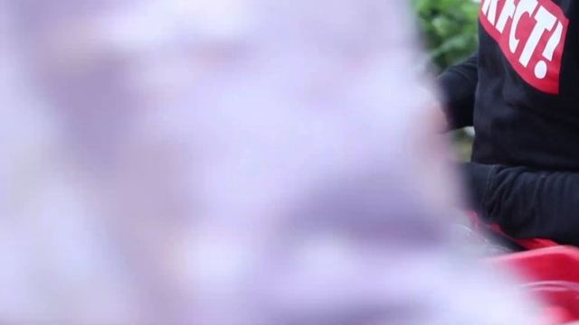 ПРОЦЕСС СБОРА КЛУБНИКИ на ферме в ШОТЛАНДИИ. Allanhill Farm. Работа в Англии на ферме. смотреть онлайн