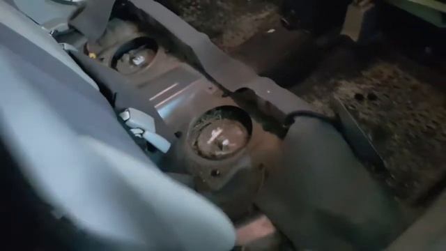 Х-трейл Т30, ремонт показания уровня топлива. смотреть онлайн