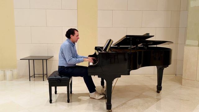 "Lonely room" - "Одинокая комната" Composer and pianist Vladislav Bogush смотреть онлайн