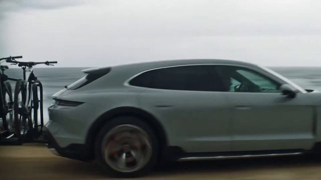 Новый Porsche Taycan 4S Cross Turismo 2022