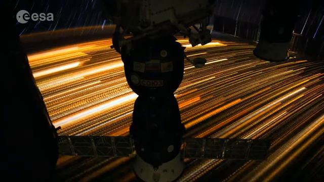 Earth by Alexander Gerst from the ISS смотреть онлайн