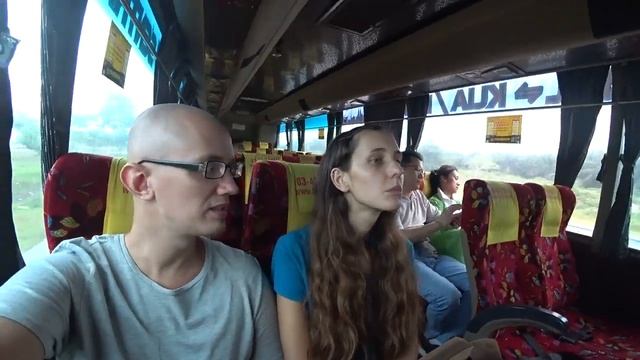 Из Вьетнама в Малайзию! Перелёт в Куала-Лумпур | Десять дней в Малайзии [1/10] смотреть онлайн