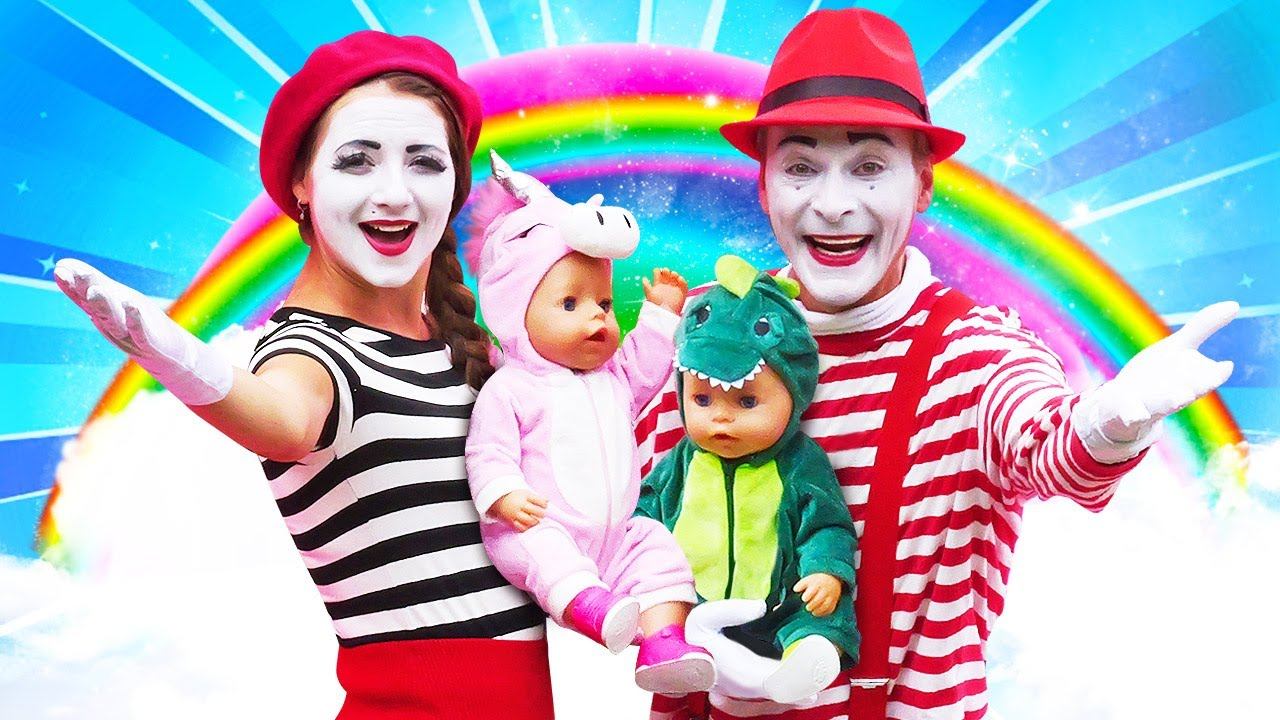 Куклы БЕБИ БОН и Волшебный Портал! Весёлые игры для детей. Пупсики Baby Born в видео для девочек смотреть онлайн
