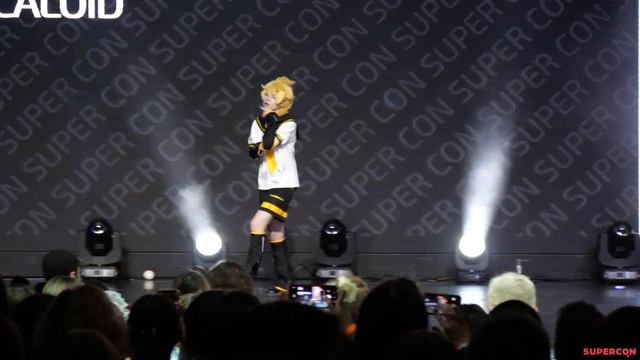 Kagamine Len - Vocaloid (Одиночное косплей дефиле) - SUPERCON: Halloween 2022