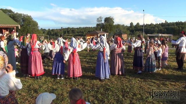 КЛУБ НАРОДНЫХ ТАНЦЕВ (Тверь) на этнофестивале "Иванов День макушка лета" 2024. смотреть онлайн