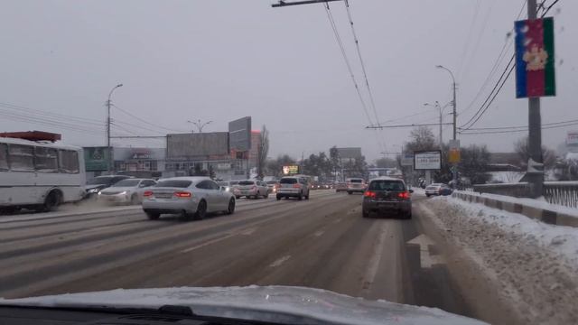 Снег и ситуация на дороге. Краснодар. Северные мосты 16 02 2021