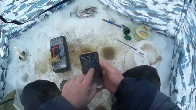 В -30 вот это клёв , сорожка в феврале 2021г. смотреть онлайн