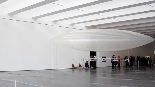Museum installation /// Chris Burden: Ode to Santos Dumont смотреть онлайн