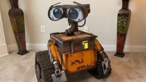 Когда детство стало реальностью: инженеры-энтузиасты создали полностью рабочего робота WALL-E.