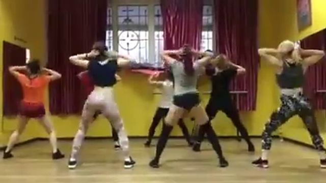 Тверк Киев смотреть онлайн