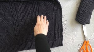 Шьём стильную шапку из старого свитера | ЛЕГКО