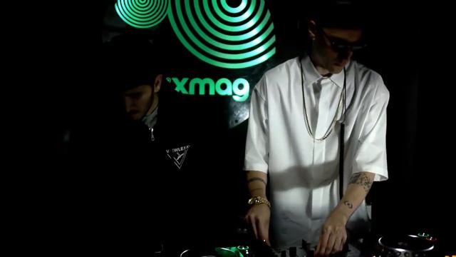 JIMMY EDGAR B2B DANNY DAZE in The Lab LDN смотреть онлайн