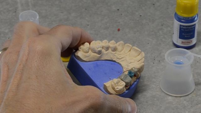 Секундный клей, средства для уплотнения и отвердения гипса Product Info | RU