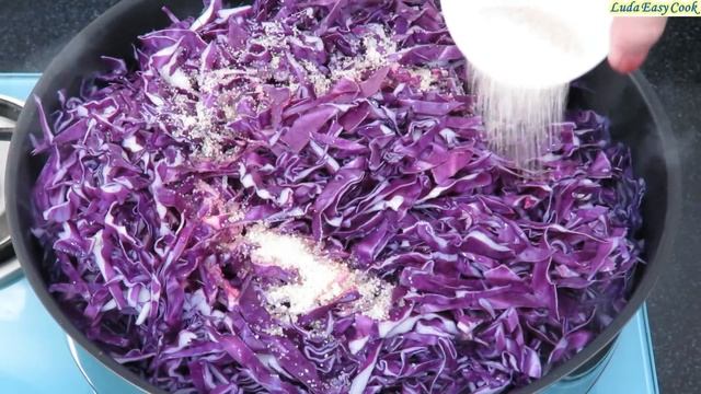 Реально Вкусная ТУШЕНАЯ КАПУСТА с яблоками и луком. Попробуйте! | Braised Red Cabbage recipe смотреть онлайн