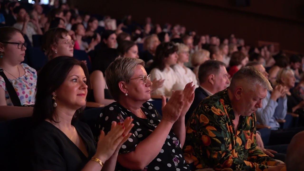 Торжественное вручение дипломов смотреть онлайн