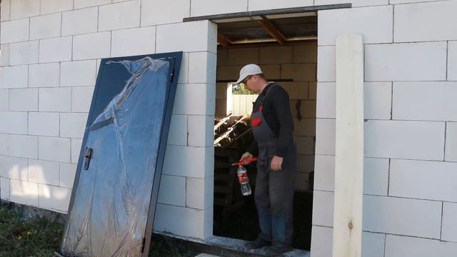 Установка дверей сарая смотреть онлайн