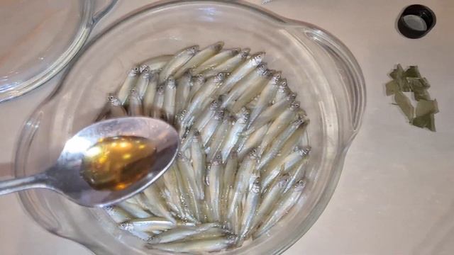 Шпроты по домашнему из речной рыбы хамсы. Проба смотреть онлайн