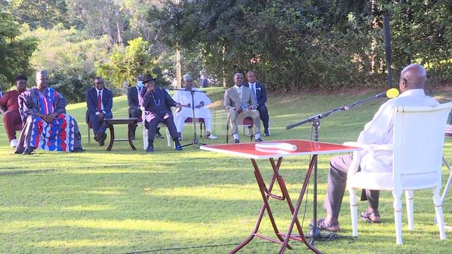 President Museveni meets H.E Goodluck Jonathan. смотреть онлайн