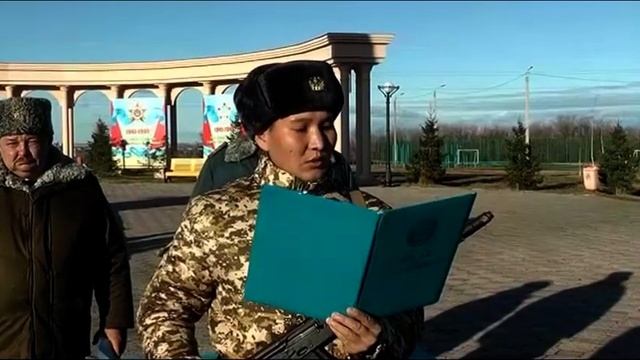В Петропавловске прошла присяга выпускников военно-технической школы смотреть онлайн