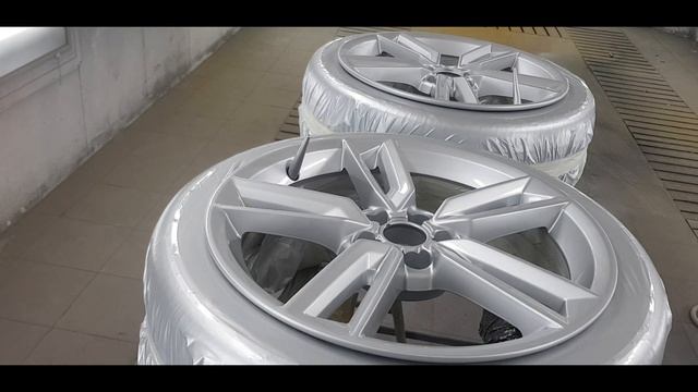 Car Painting:Audi wheels painted silver смотреть онлайн