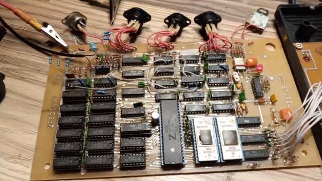 ZX Spectrum Vesta IK-30 модификация синхроимпульсов строчной и кадровой развертки. смотреть онлайн