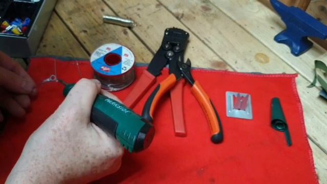 Parkside (Lidl) Cordless Soldering Iron смотреть онлайн