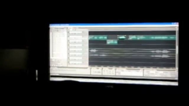 Trouble City Featuring ESG in the studio смотреть онлайн