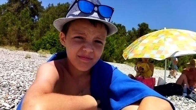 Пицунда. День 4 смотреть онлайн