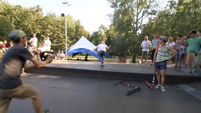 Петя Бондарь финальный трюк RSC 2014 \ Scootering смотреть онлайн