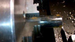 УЦИ на токарном станке 1А616. Отрезание в размер.